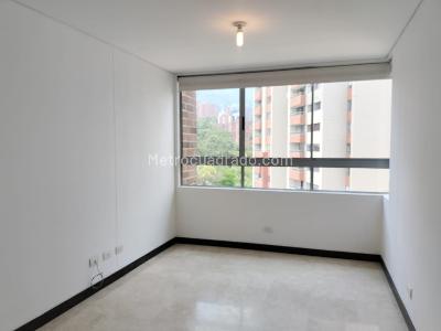 Apartamento de 3 alcobas en arriendo en El Poblado, Medellín, 160 m² · foto 7 de 17