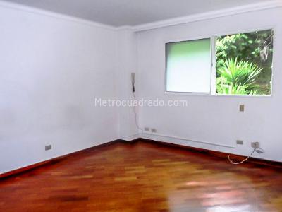 Casa de 3 alcobas en venta en El Poblado, Medellín, 340 m² · foto 11 de 15