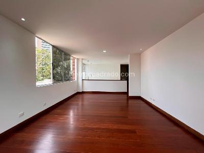 Casa de 3 alcobas en arriendo en El Poblado, Medellín, 340 m² · foto 10 de 20