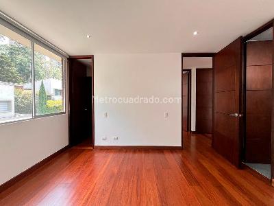 Casa de 3 alcobas en arriendo en El Poblado, Medellín, 340 m² · foto 14 de 20