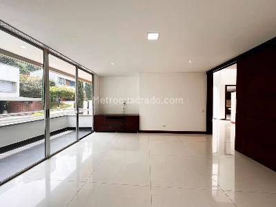 Casa de 3 alcobas en arriendo en El Poblado, Medellín, 340 m² · foto 8 de 20