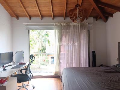 Casa de 3 alcobas en venta en San Lucas, Medellín, 256 m² · foto 13 de 20