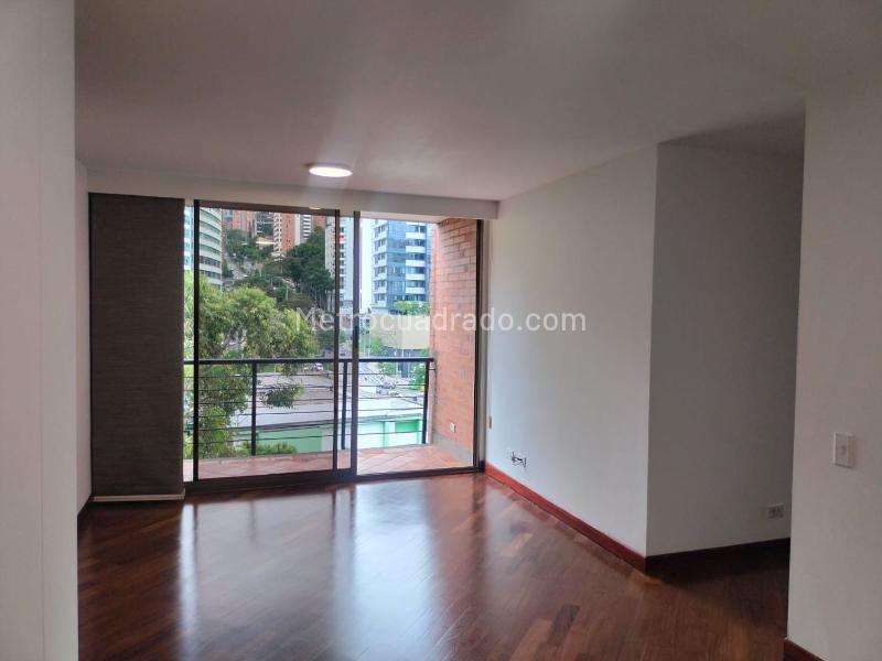 Apartamento de 2 Alcobas con Aire Acondicionado en El Poblado - 2