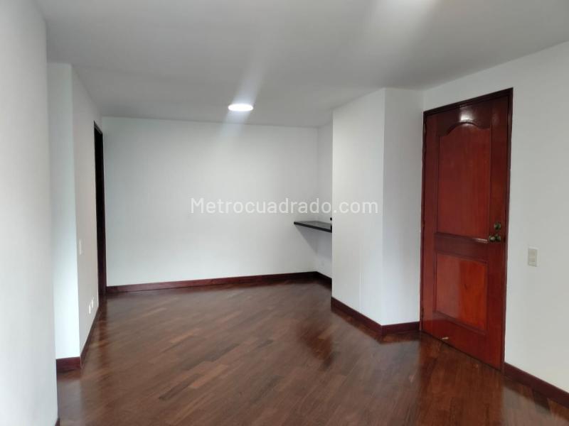 Apartamento de 2 Alcobas con Aire Acondicionado en El Poblado - 4