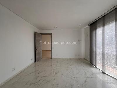 Casa de 4 alcobas en venta en El Poblado, Medellín, 600 m² · foto 15 de 20