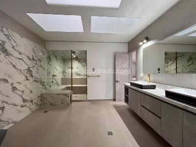 Casa de 4 alcobas en venta en El Poblado, Medellín, 600 m² · foto 18 de 20