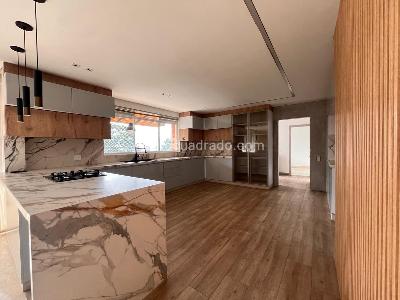 Casa de 4 alcobas en venta en El Poblado, Medellín, 600 m² · foto 6 de 20