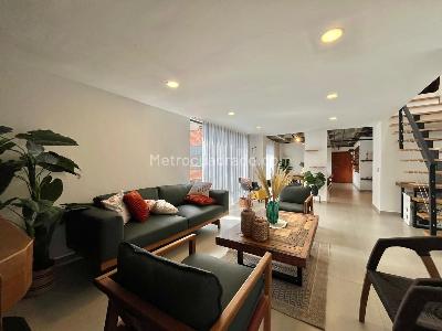 Apartamento de 3 alcobas en venta en El Poblado, Medellín, 195 m² · foto 3 de 17