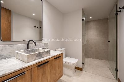 Apartamento de 3 alcobas en venta en El Poblado, Medellín, 220 m² · foto 18 de 20