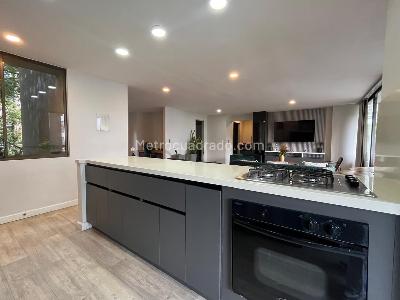 Apartamento de 2 alcobas en venta en El Poblado, Medellín, 122 m² · foto 12 de 20
