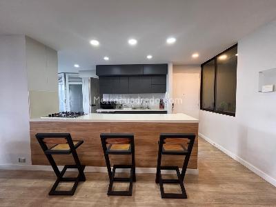 Apartamento de 2 alcobas en venta en El Poblado, Medellín, 122 m² · foto 6 de 20