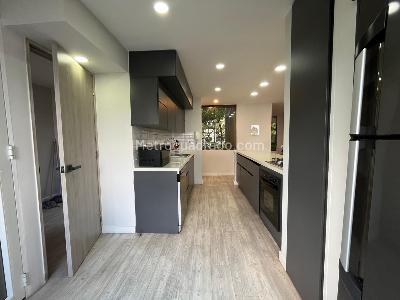 Apartamento de 2 alcobas en venta en El Poblado, Medellín, 122 m² · foto 9 de 20