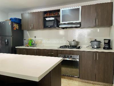 Apartamento de 4 alcobas en venta en Sabaneta, Sabaneta, 89 m² · foto 5 de 19