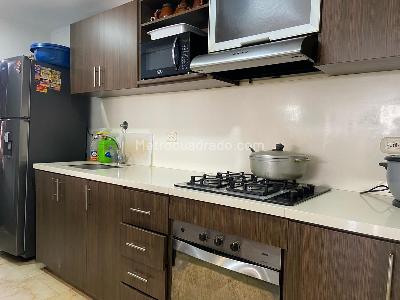 Apartamento de 4 alcobas en venta en Sabaneta, Sabaneta, 89 m² · foto 6 de 19