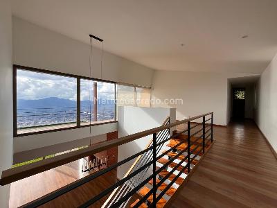 Casa de 3 alcobas en venta en Envigado, Envigado, 350 m² · foto 10 de 20