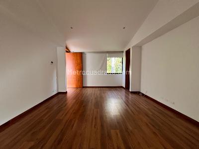 Casa de 3 alcobas en venta en Envigado, Envigado, 350 m² · foto 13 de 20