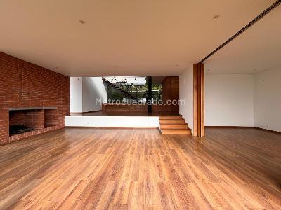 Casa de 3 alcobas en venta en Envigado, Envigado, 350 m² · foto 2 de 20