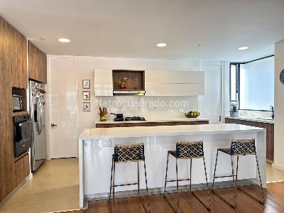 Apartamento en venta en El Poblado, Medellín · foto 5 de 19