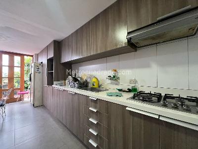 Casa de 4 alcobas en venta en Envigado, Envigado, 220 m² · foto 6 de 17