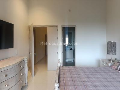 Casa de 4 alcobas en venta en El Poblado, Medellín, 400 m² · foto 11 de 20