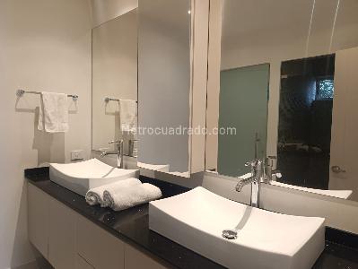 Casa de 4 alcobas en venta en El Poblado, Medellín, 400 m² · foto 18 de 20