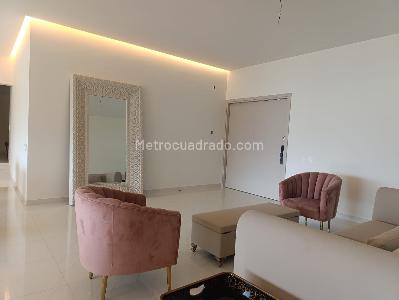 Casa de 4 alcobas en venta en El Poblado, Medellín, 400 m² · foto 4 de 20