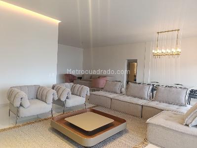 Casa de 4 alcobas en venta en El Poblado, Medellín, 400 m² · foto 6 de 20