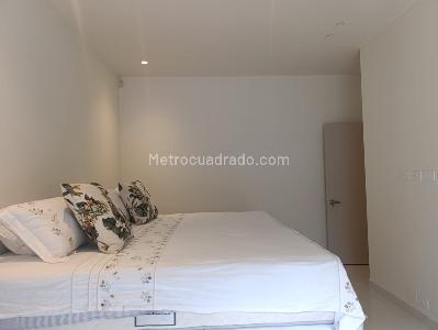 Casa de 4 alcobas en venta en El Poblado, Medellín, 400 m² · foto 9 de 20