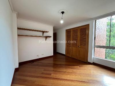 Apartamento de 4 alcobas en venta en El Poblado, Medellín, 204 m² · foto 13 de 19