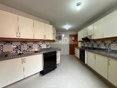 Apartamento de 4 alcobas en venta en El Poblado, Medellín, 204 m² · foto 5 de 19