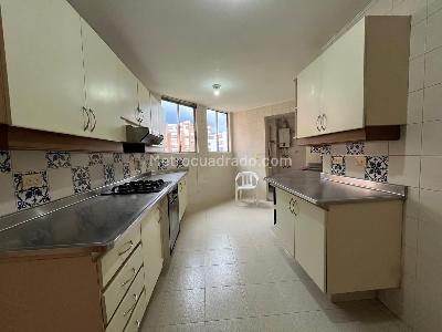 Apartamento de 4 alcobas en venta en El Poblado, Medellín, 204 m² · foto 7 de 19
