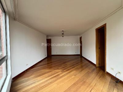 Apartamento de 4 alcobas en venta en El Poblado, Medellín, 204 m² · foto 8 de 19