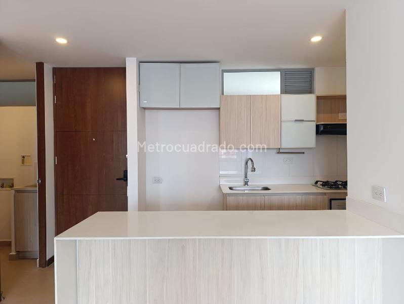 Estudio Estiloso de 1 Alcoba en El Poblado - 6