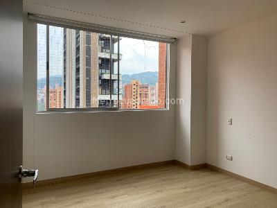 Apartamento de 2 alcobas en arriendo en La Florida, Medellín, 105 m² · foto 2 de 8