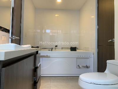 Apartamento de 2 alcobas en arriendo en La Florida, Medellín, 105 m² · foto 6 de 8
