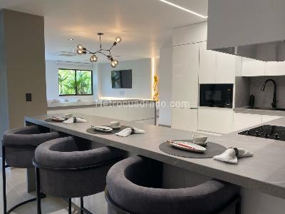 Apartamento de 3 alcobas en venta en El Poblado, Medellín, 148 m² · foto 10 de 19
