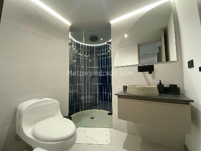 Apartamento de 3 alcobas en venta en El Poblado, Medellín, 148 m² · foto 17 de 19
