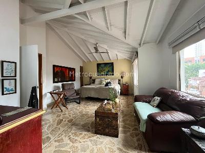 Casa de 4 alcobas en venta en El Poblado, Medellín, 256 m² · foto 10 de 20