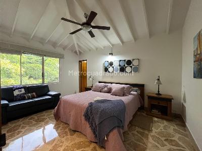 Casa de 4 alcobas en venta en El Poblado, Medellín, 256 m² · foto 12 de 20