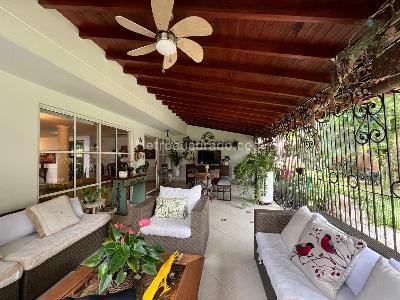 Casa de 4 alcobas en venta en El Poblado, Medellín, 256 m² · foto 20 de 20
