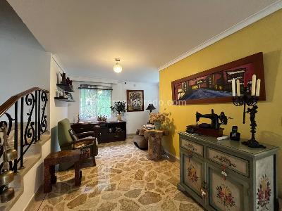 Casa de 4 alcobas en venta en El Poblado, Medellín, 256 m² · foto 8 de 20