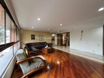 Apartamento de 3 alcobas en venta en El Poblado, Medellín, 178 m² · foto 3 de 18