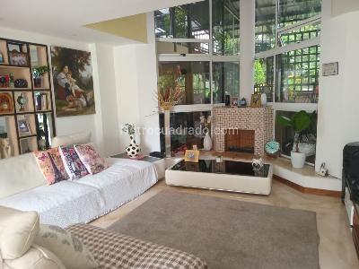 Casa de 4 alcobas en arriendo en El Poblado, Medellín, 300 m² · foto 2 de 18