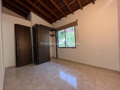 Casa de 4 alcobas en arriendo en A S D, Envigado, 130 m² · foto 15 de 20