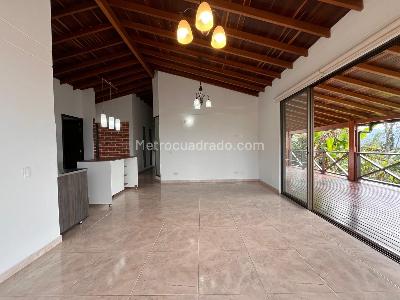 Casa de 4 alcobas en arriendo en A S D, Envigado, 130 m² · foto 4 de 20