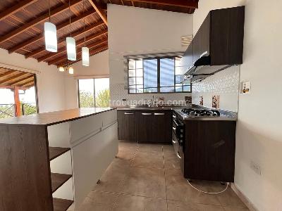 Casa de 4 alcobas en arriendo en A S D, Envigado, 130 m² · foto 7 de 20