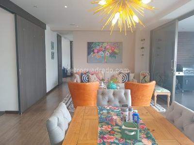Apartamento de 3 alcobas en venta en El Poblado, Medellín, 165 m² · foto 4 de 14