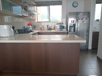 Apartamento de 3 alcobas en venta en El Poblado, Medellín, 165 m² · foto 5 de 14