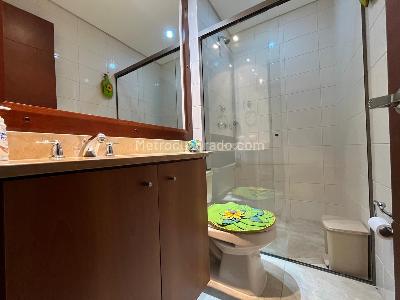 Apartamento de 3 alcobas en venta en Los Balsos, Medellín, 157 m² · foto 16 de 18