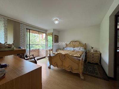 Apartamento de 3 alcobas en venta en Los Balsos, Medellín, 157 m² · foto 8 de 18
